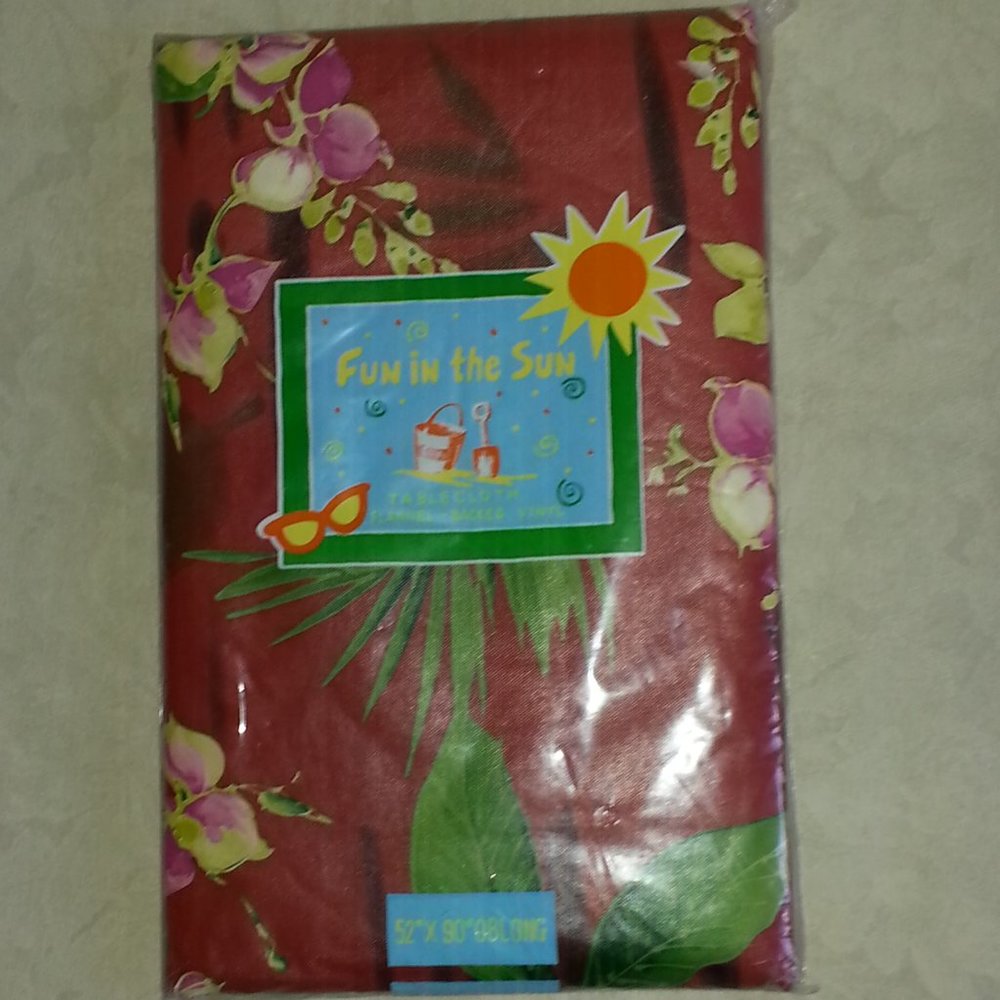 Vtg ELRENE TABLECLOTH FLANNEL BACKED VINYL